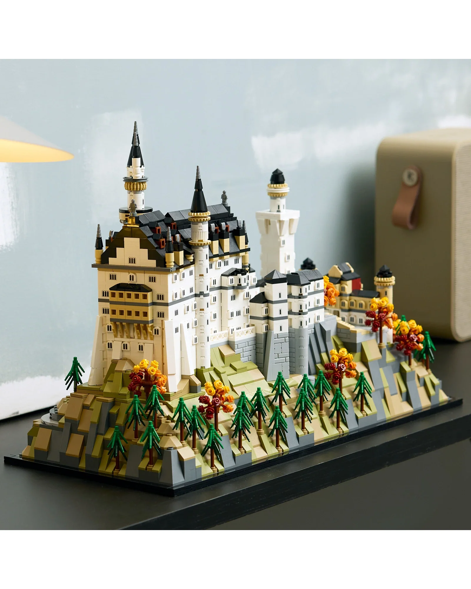 21063 Neuschwanstein Castle - Image 2
