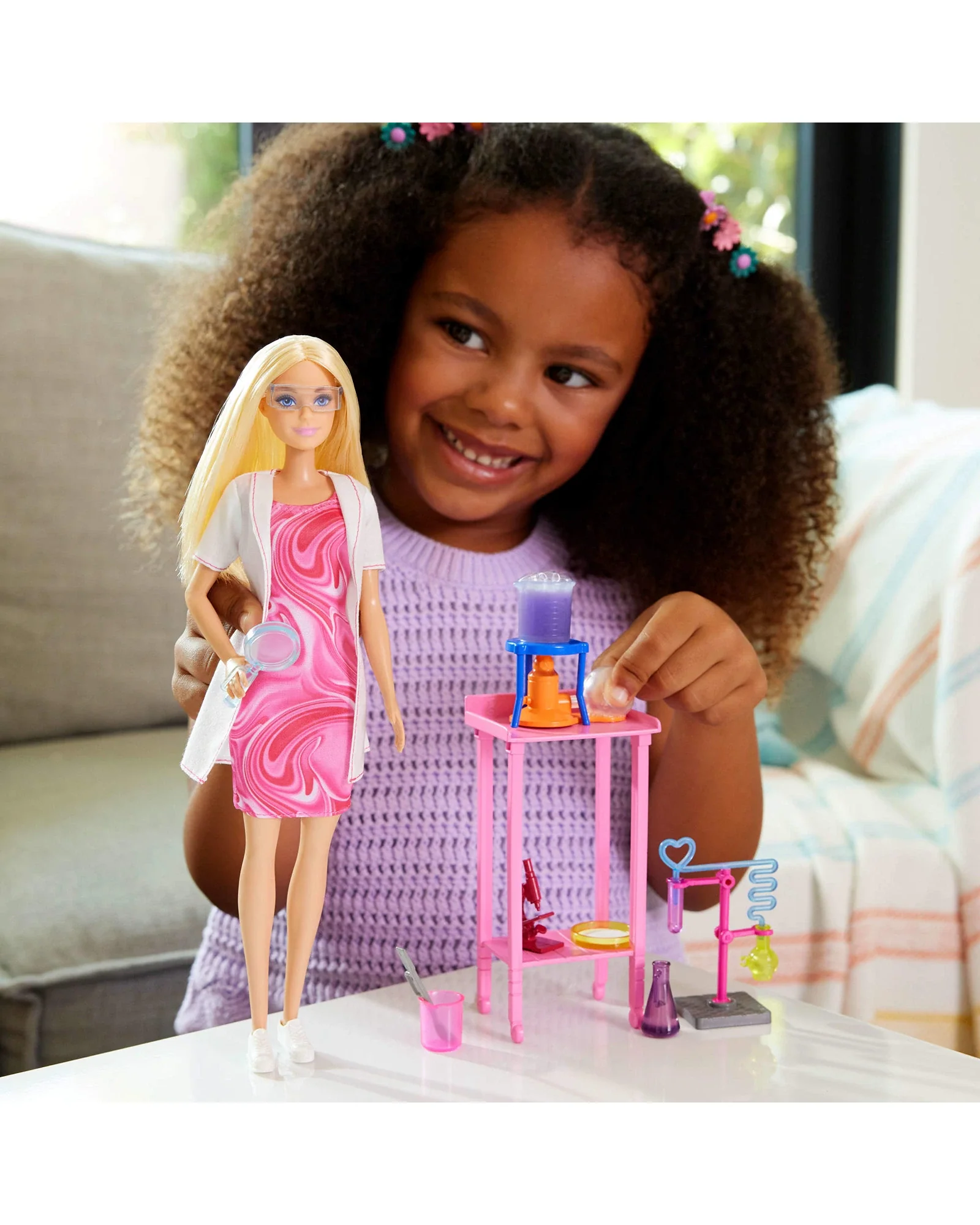 Barbie Deluxe Career: Scientist Doll - Image 2