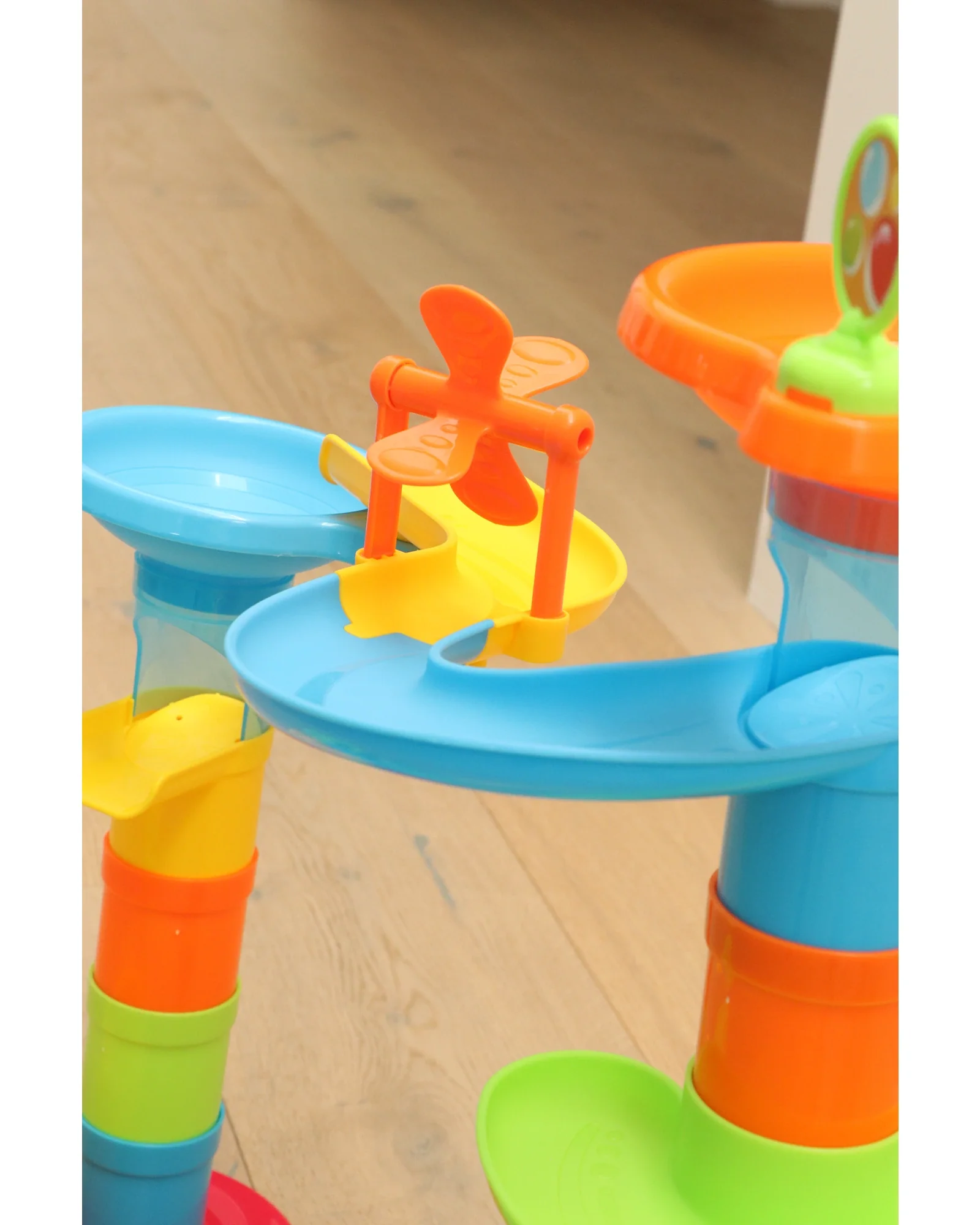 Roll and Pop Tower - Image 5