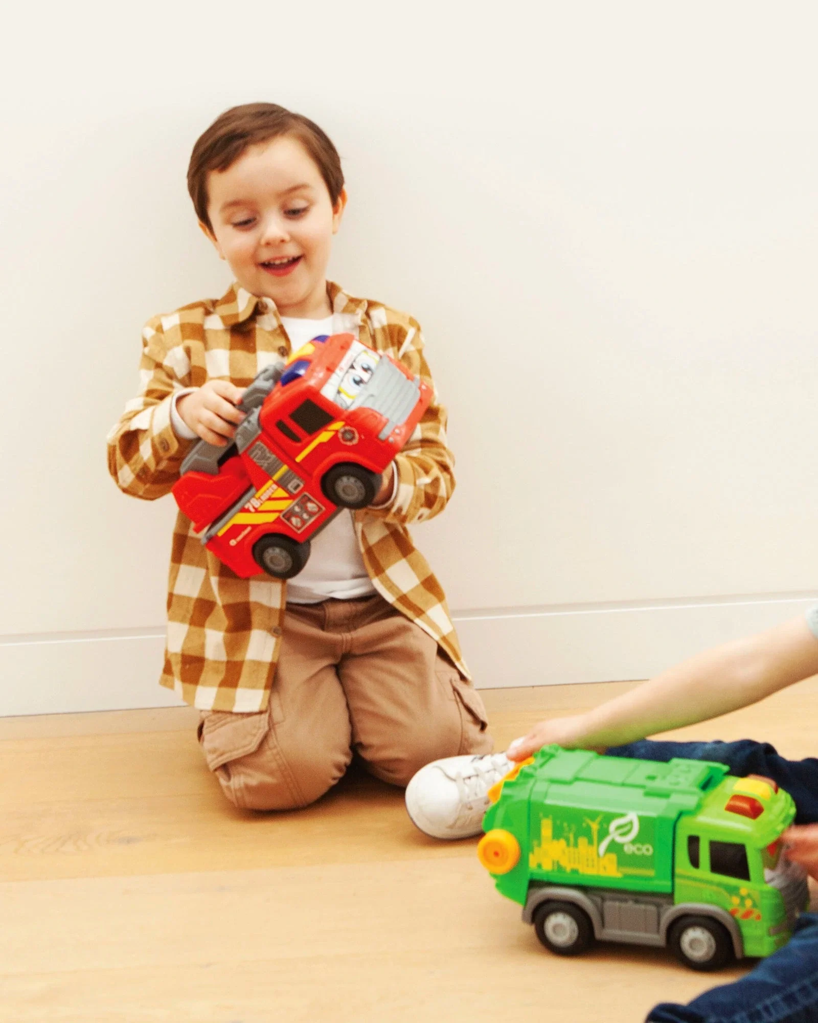 Junior Freddy Fire Truck - Image 6