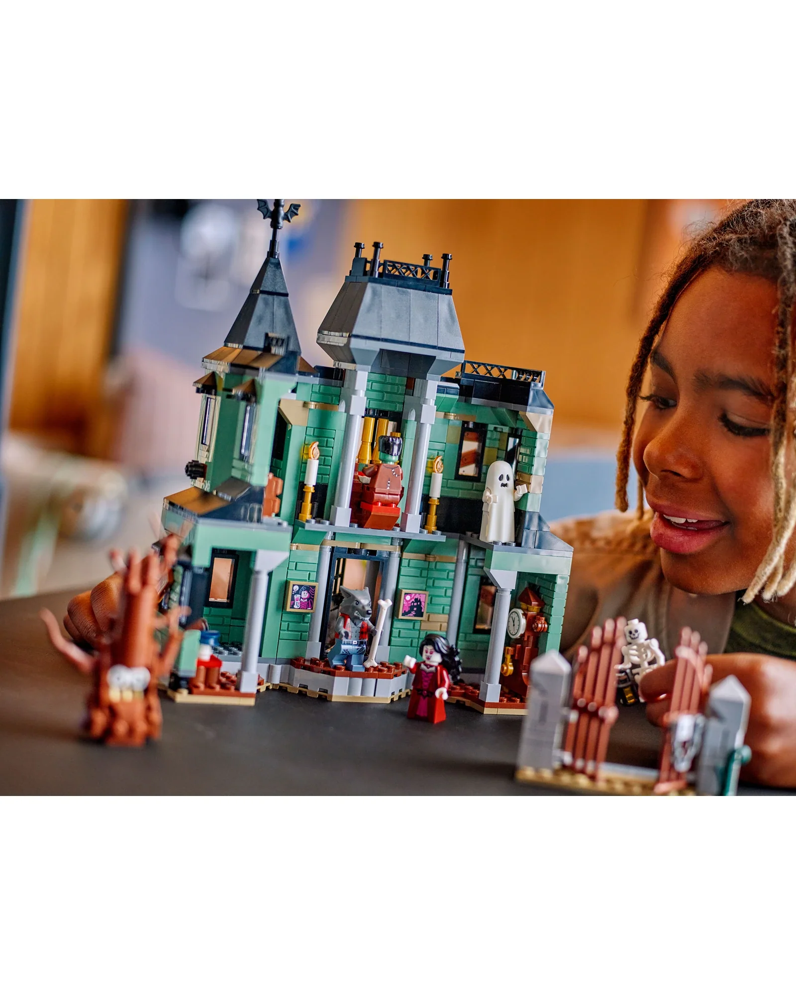 31167 Haunted Mansion - Image 2