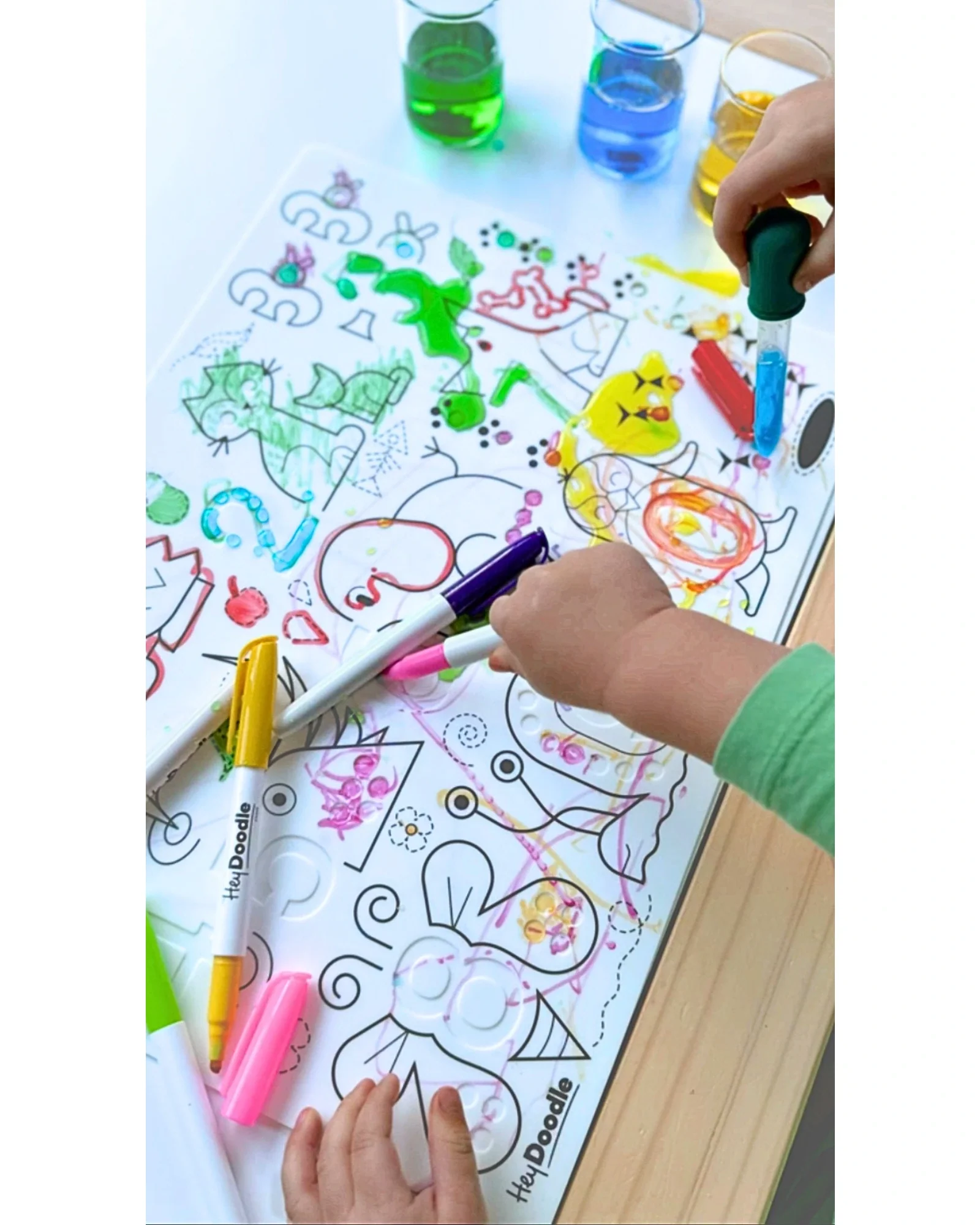 HeyDoodle Wild Digits Sensory Colouring & Doodle Mat - Image 9