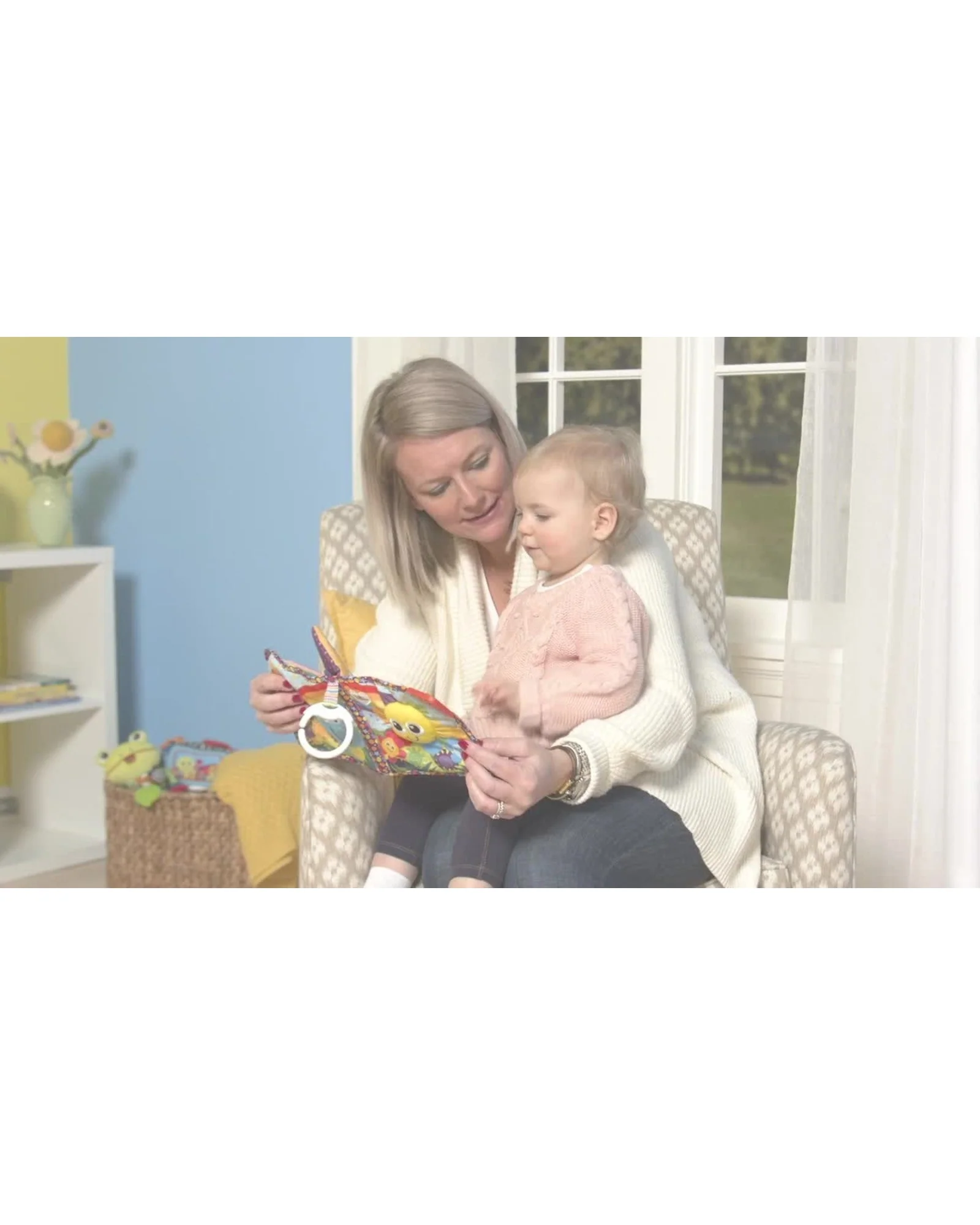 Lamaze Fun With Colours Soft Book - Image 4