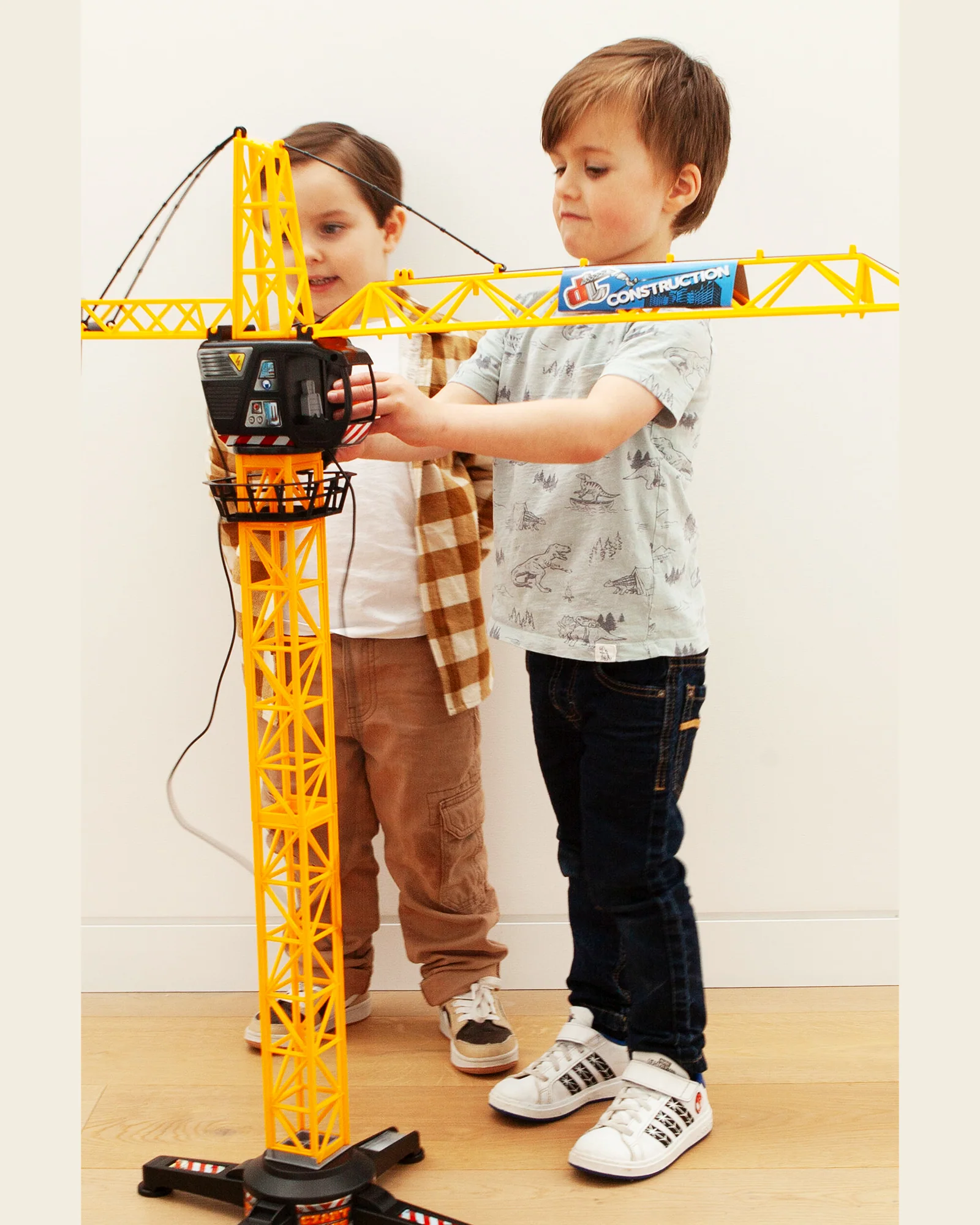 Mega Crane - Image 2