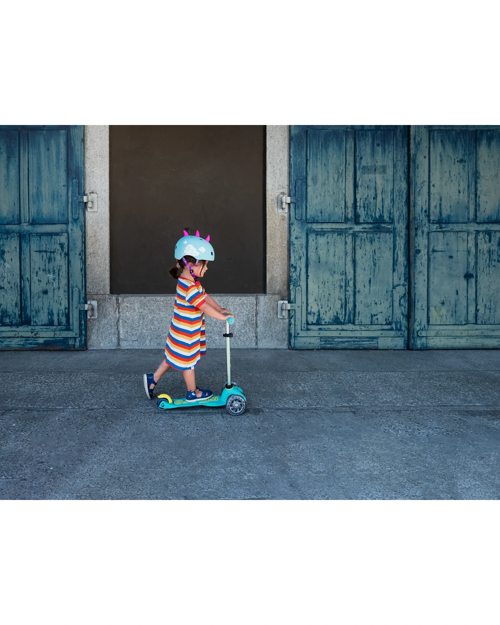 Micro Mini Deluxe Eco 3-wheel Scooter - Mint - Image 5