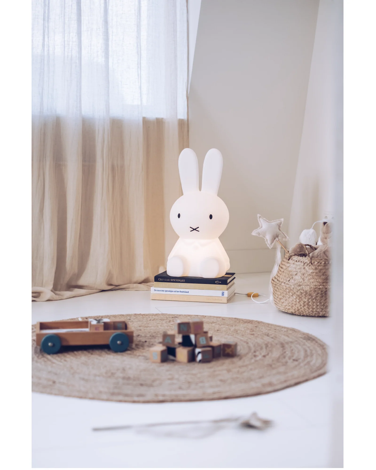 Miffy Star Light Lamp - Image 13