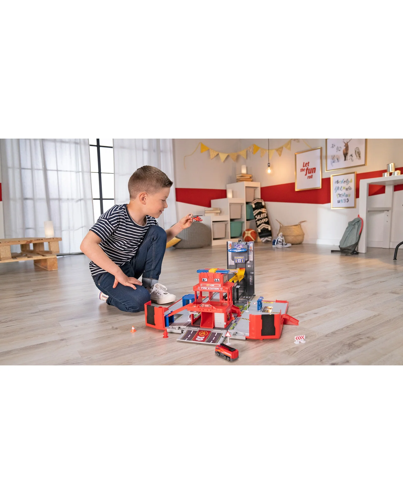Folding Fire Truck Playset - Image 8