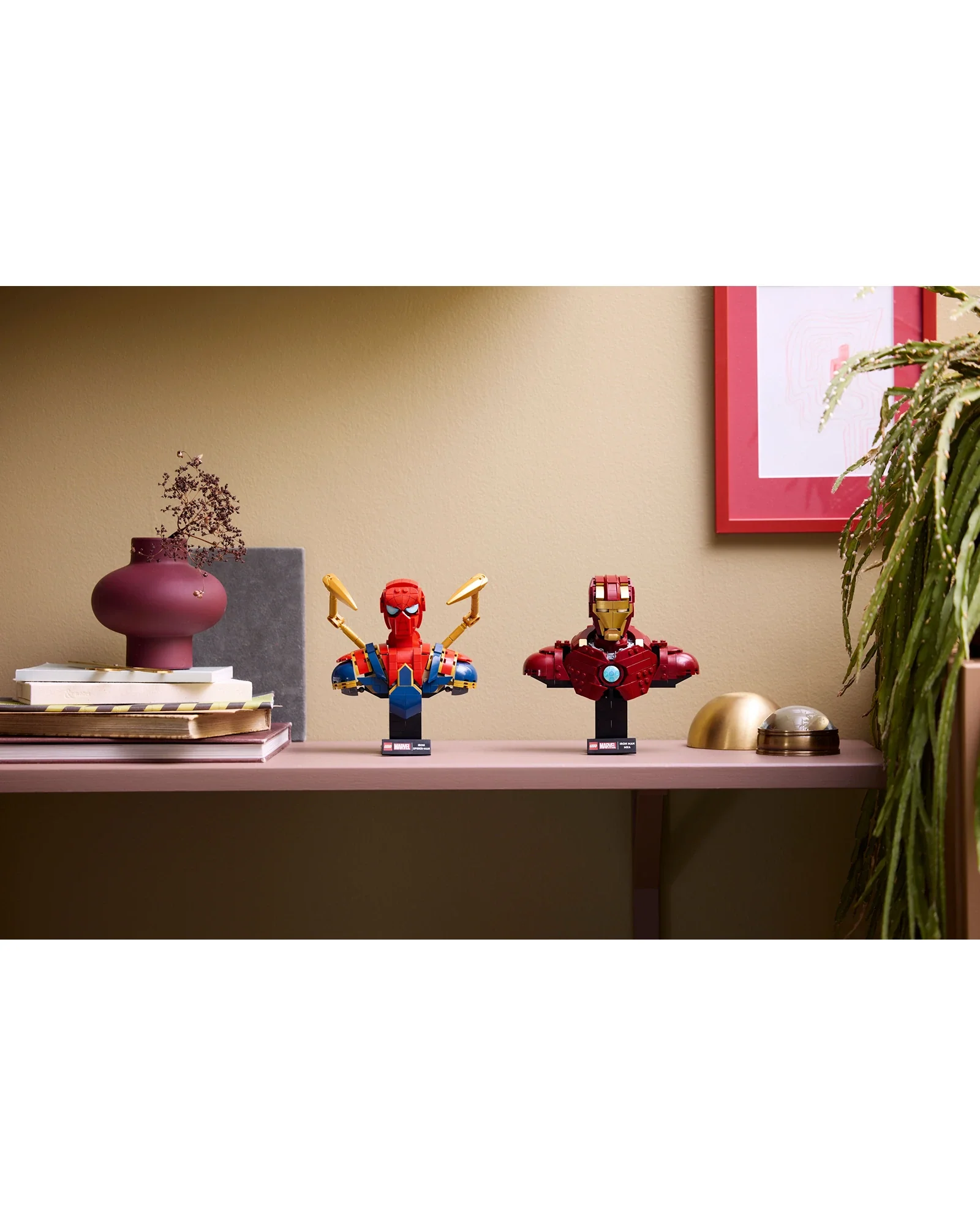76326 Iron Spider-Man Bust - Image 6